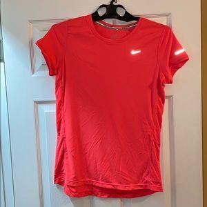 Nike running top